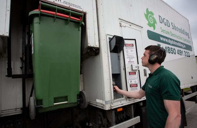 DGD Shredding worker